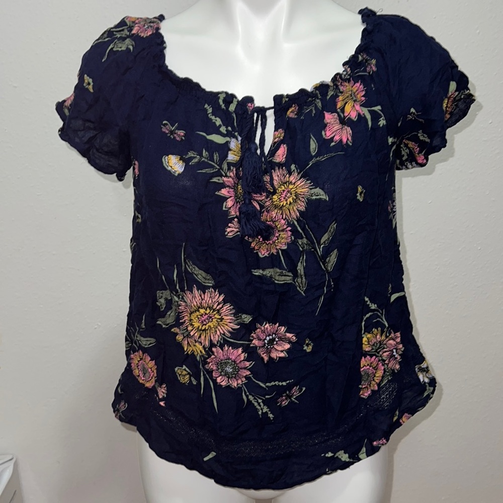 Old Navy Floral Lace Tie Shirt Sz S